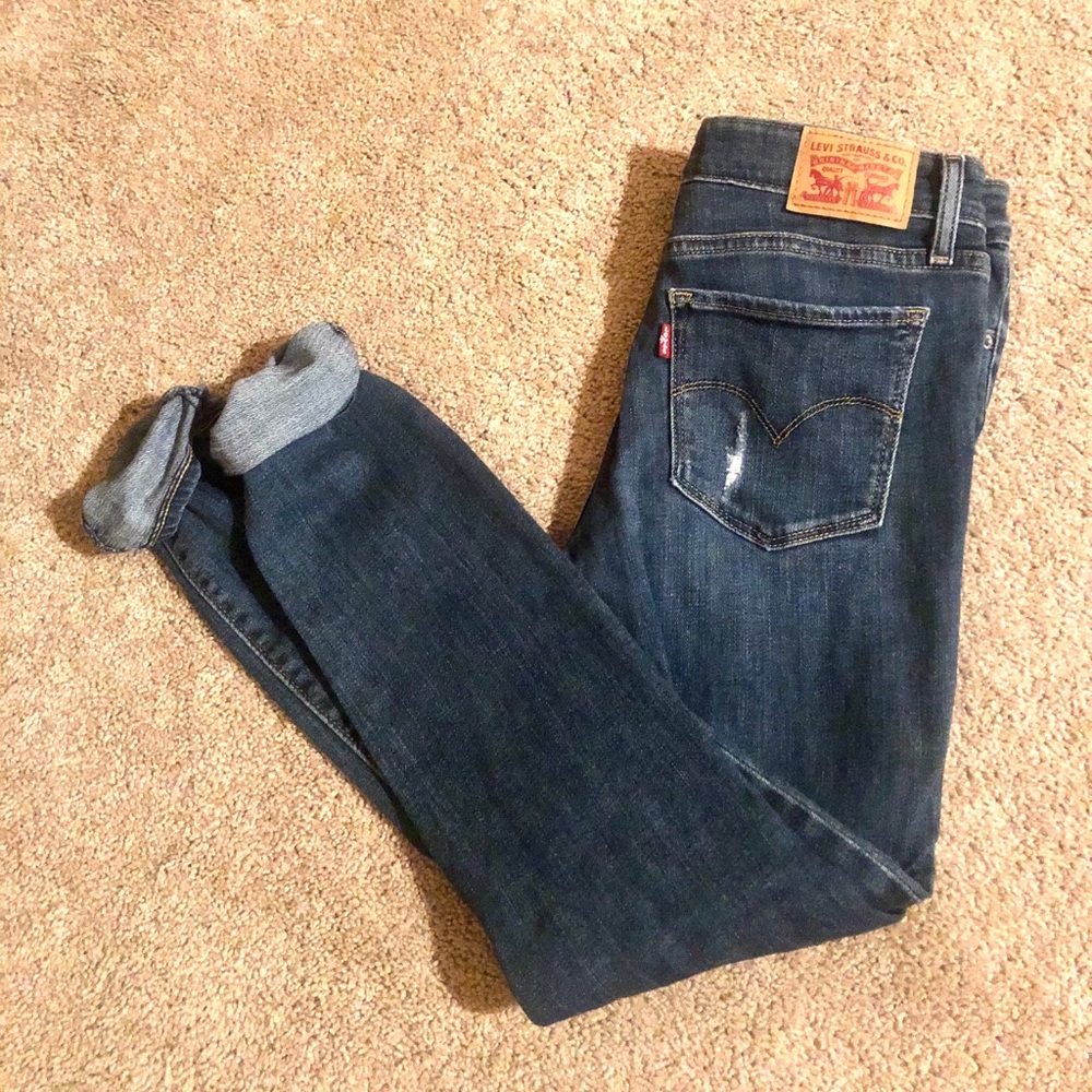Levi’s 711 Distressed Skinny Jeans